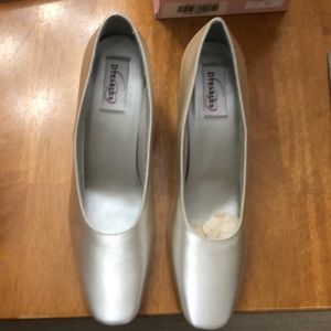 Bridal shoes satin dyeable ivory